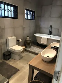 Alojamento bonito, espaçoso e luxuoso - Image 2