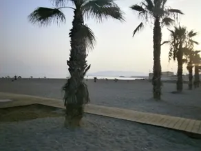 Family friendly apartment complex close to amenities and sea. - Image 5