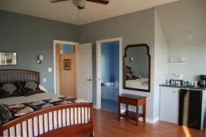 Minutes from beautiful beaches - Luxury and Comfort with a Fabulous View - Image 5