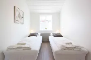 Located in downtown Reykjavik, only 200-meter walking distance from the main street Laugavegur - Image 4