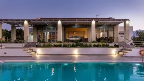 Villa moderna ed elegante con piscina privata e vista spettacolare sul Mar Egeo - Image 4