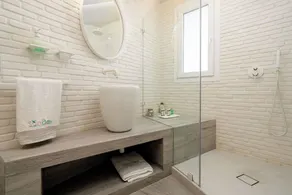 Sunday Luxury Suites - Image 5