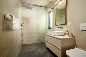 Beachfront Villa Aqua Haven with Pool - Image 2