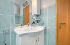 Beautiful home in Jastrebarsko with WiFi - Image 3