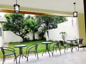 Mango Boulevard Hotel - Image 5
