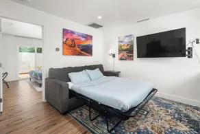 Barrel Retreat in the Heart of Downtown Phoenix - Image 5