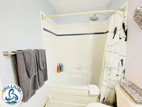 Cozy Studio Loft with 2 Baths Next to Slopes - Image 3