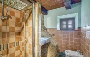 Traumhaftes Haus in Poppi mit privatem Swimmingpool, der drinnen oder draußen. - Image 2