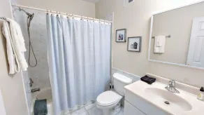 Urban Oasis I Large 2bd/1ba I Surrounded by Nature I 30 mins to DC - Image 3