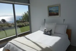 Avalon Coastal Retreat - Image 5