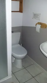 Frei stehendes Ferienhaus, sehr gut in einer sehr ruhigen Satz von 29 Chalets befindet. - Image 4