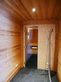 Spacious, modern 2-14 person chalet with HOT TUB, SAUNA and HOME CINEMA room - Image 3