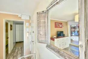 Lovely 1bedroom apartment sleeps 4 very large terrace very close to beaches - Image 2