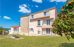 Nice apartment in Sveti Filip i Jakov with WiFi - Image 5