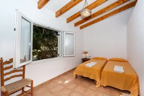 Ficula Vell A&B Sea Frontline Villa - Image 5