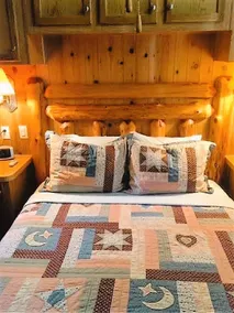 RusticTinyHome @ LBJ💕Great4Couples💕3MinWalk2Lake! - Image 4