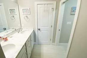 Beach Getaway: Stunning, Family-Friendly w/ Pool. Walk to Shopping + Dining - Image 3