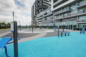 Luxury Condo- GO station, GYM, Pool, BBQs - Image 4