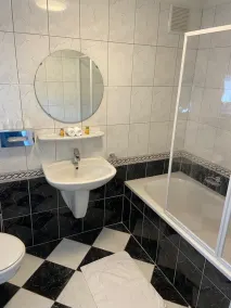 Appartement met Uitzicht Over Meer en Jachthaven - Image 3