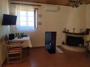 Traditional cottage with panoramic view. Ideal for couples and families. - Image 5
