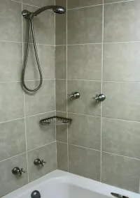 Gracious Hotel - Image 4