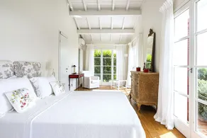 Moderne Villa mit privatem Pool und schöner Aussicht - Image 5