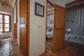 Charming townhouse, walking distance from the main square - Image 4