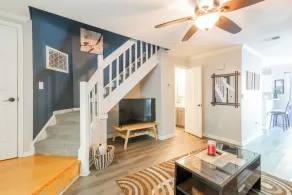 Magnifique maison de ville 2bd 1. 5ba sur terrain de golf. 2 lits Queen et un canapé-lit. - Image 2