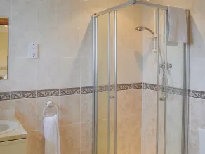4 bedroom accommodation in Fenwick, near Kilmarnock - Image 3