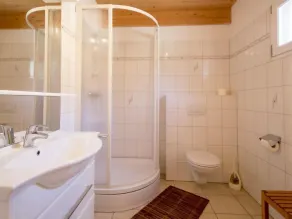 # 160 mit 3 Schlafzimmern für 8 Personen by Interhome - Image 3