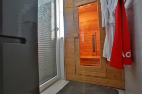 Entworfene Wohnung Val mit Whirlpool und Sauna für zwei Personen - Image 3