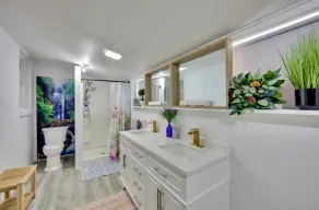 conveniently located home is perfect for families and friends. - Image 4