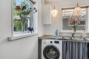 Spacious cottage with a view of wild nature - Image 2