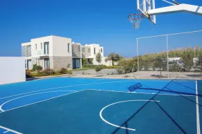 An Impressive Beachfront Luxury Retreat with Private Beach - Image 2