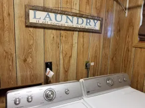 LAKE SHELBYVILLE  COTTAGE MINUTES FROM BOATING, HUNTING, AND FISHING,  Sleeps 2 - Image 2