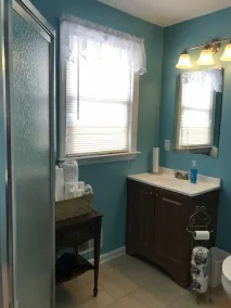 Détendez-vous dans cette maison récemment rénovée, juste en face de la promenade. - Image 3