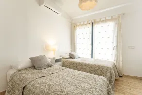 Lyx tillflyktsort, sover upp till 12, privat pool, sovrum med luftkonditionering, WiFi, grill - Image 3