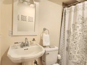 Cozy Contemporary 2BR with sofa bed in the office  - Image 4