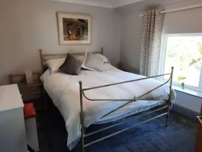 Croak Cottage, Frogmore - Image 3