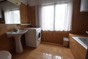 Holiday home only 150 m from the Adriatic Sea - Image 2