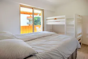 Modern Family Home 5 min to Beach +Pool +Garage.                                - Image 5