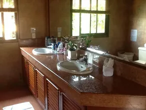 Affordable beachside luxury in a beautiful intimate setting. - Image 2