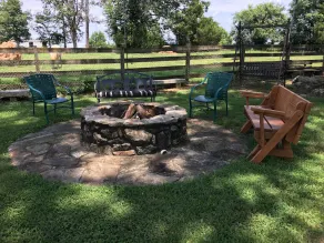 Flucht auf die Farm! NE GA - Haustiere / Hunde Willkommen Gesamte Garage Apt und 12x45 Pool! - Image 3