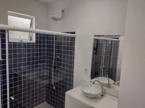 House in Guarujá, high-end gated community. - Image 3