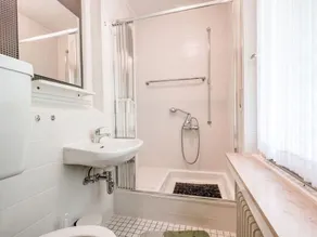 Large Holiday Apartment near Willingen with Private Garden & Terrace - Image 2