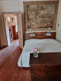 Large family home in the city center - Image 4