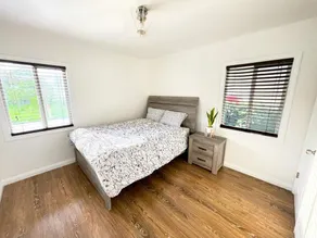 Entire Remodeled House 2B1B in LA w/self check-in - Image 2
