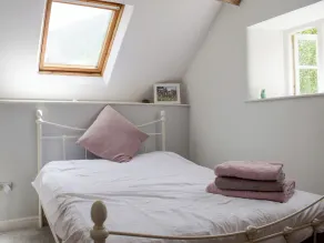 Lower Goytre Farmhouse - Image 4