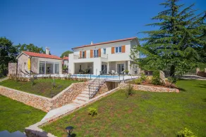 Villa Cedar with large swimming pool and summer kitchen - Image 5