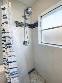 Resortlike 4Bd/2bth private pool tub deck gazebos 5min to beach - Image 3